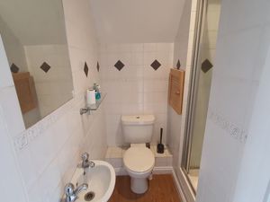 Ensuite Shower Room- click for photo gallery